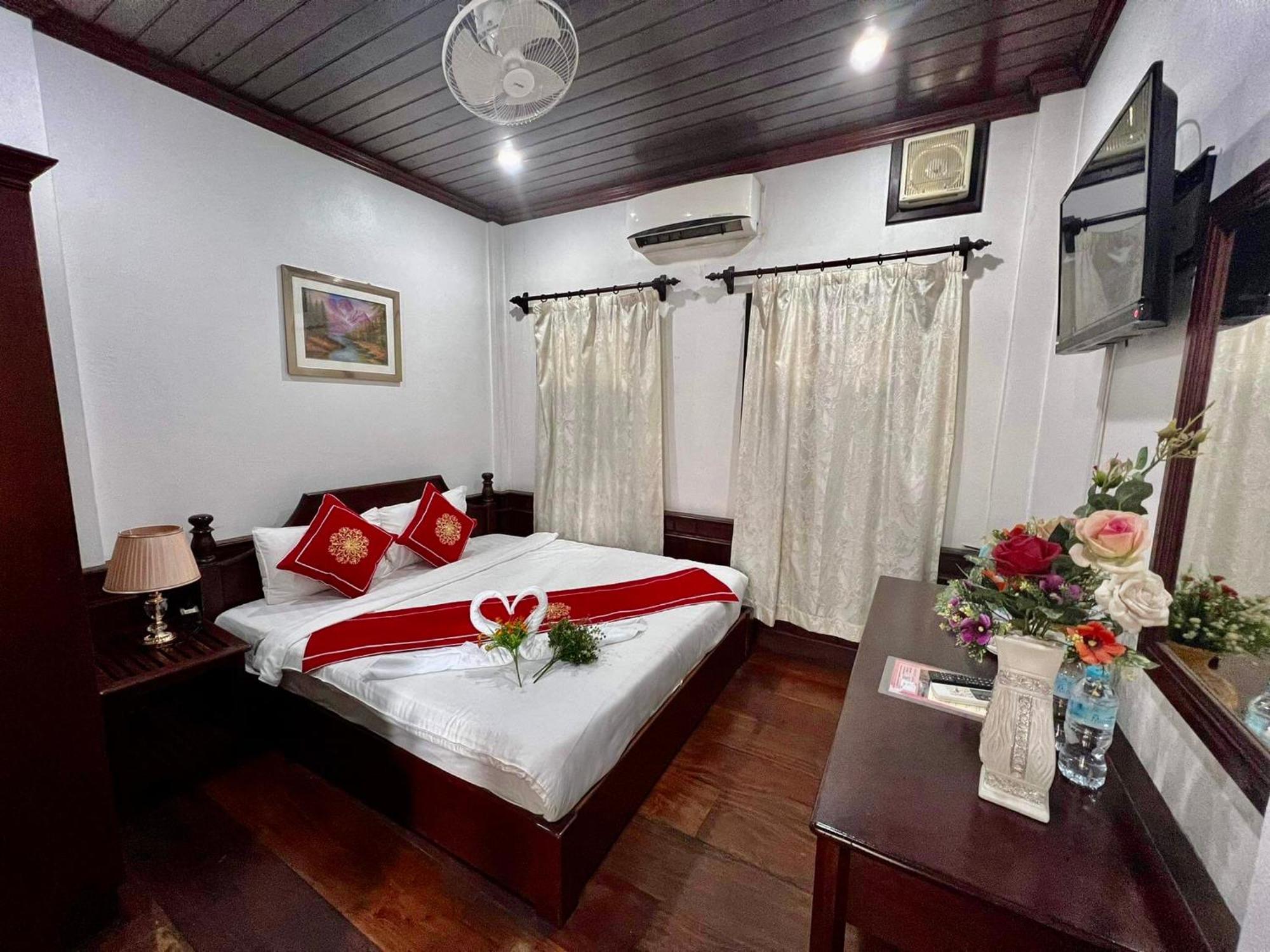 Villa Vieng Sa Vanh Hotel Luang Prabang Exterior photo
