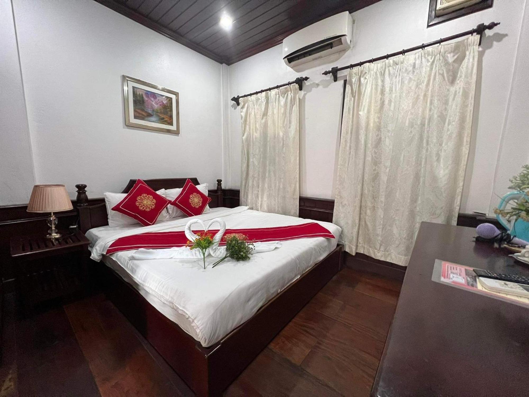 Villa Vieng Sa Vanh Hotel Luang Prabang Exterior photo