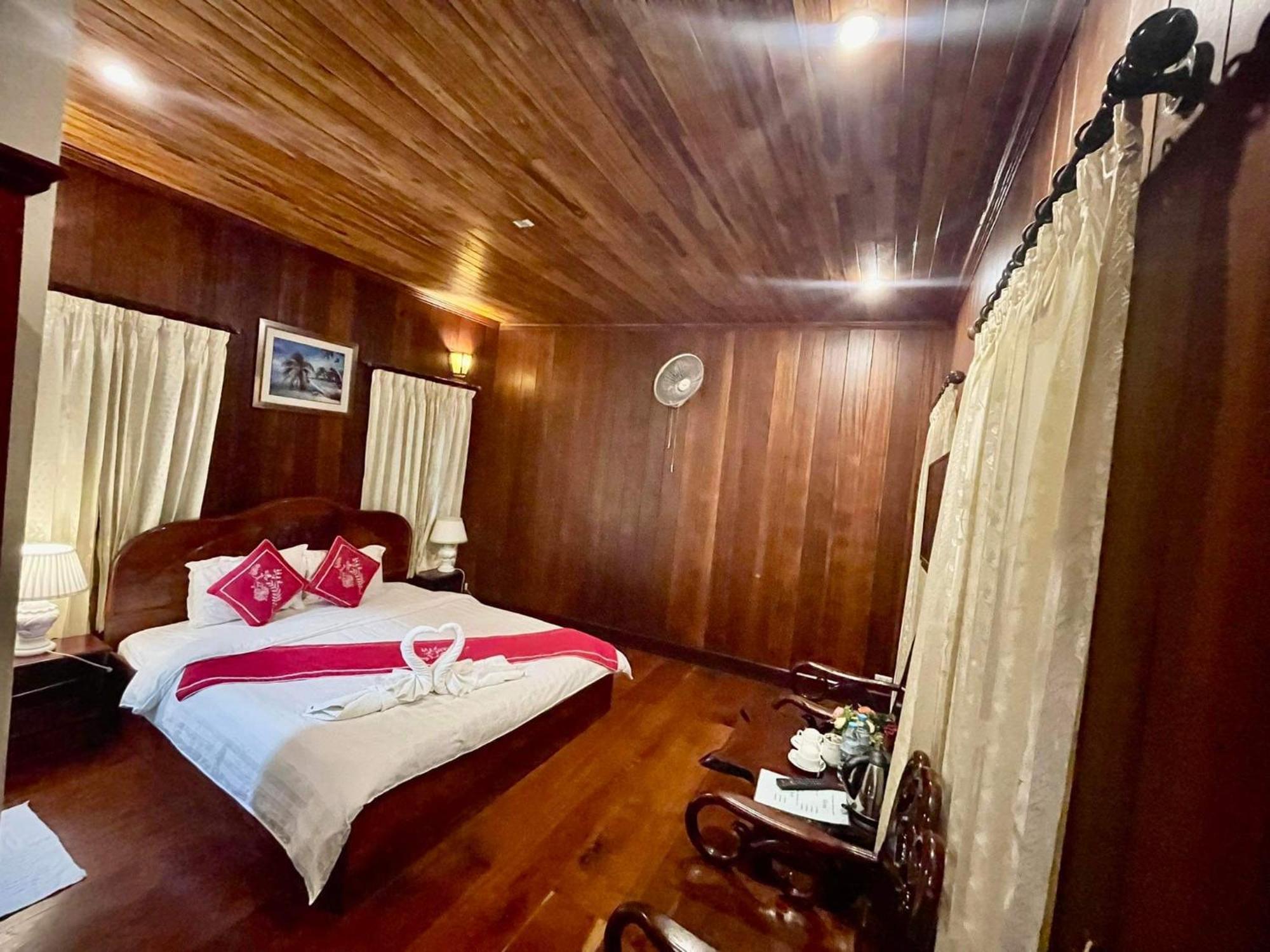 Villa Vieng Sa Vanh Hotel Luang Prabang Exterior photo
